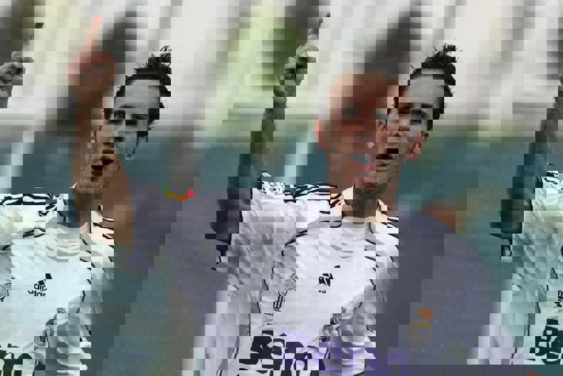 2030937