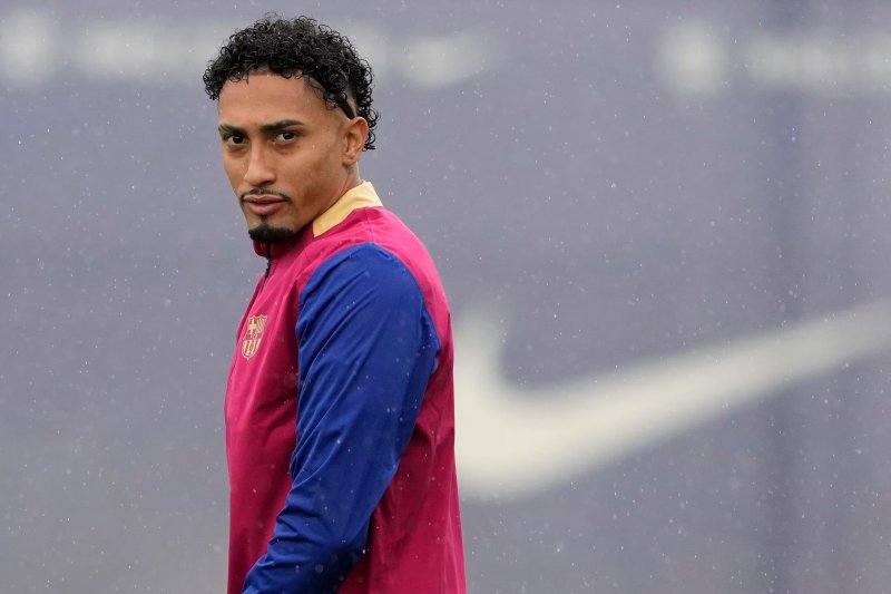 رافینیا را می‌دهیم، دیاز را می‌گیریم / ستاره برزیلی قربانی انتقال دیاز به بارسا