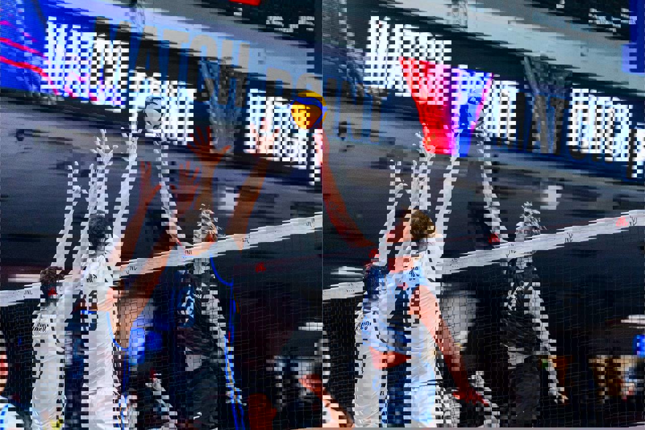 2031102
