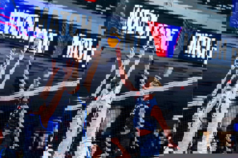 2031102