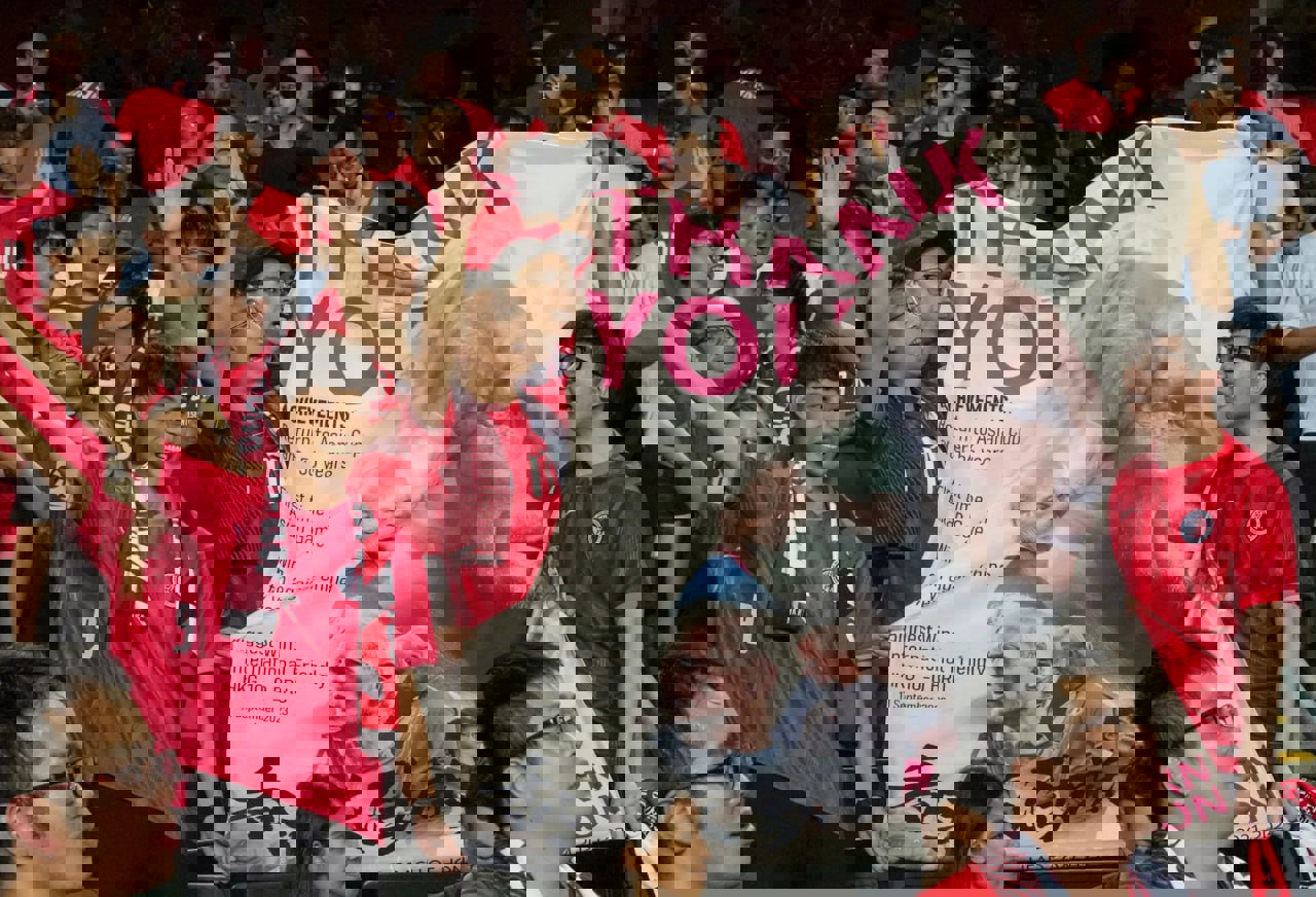 2031203