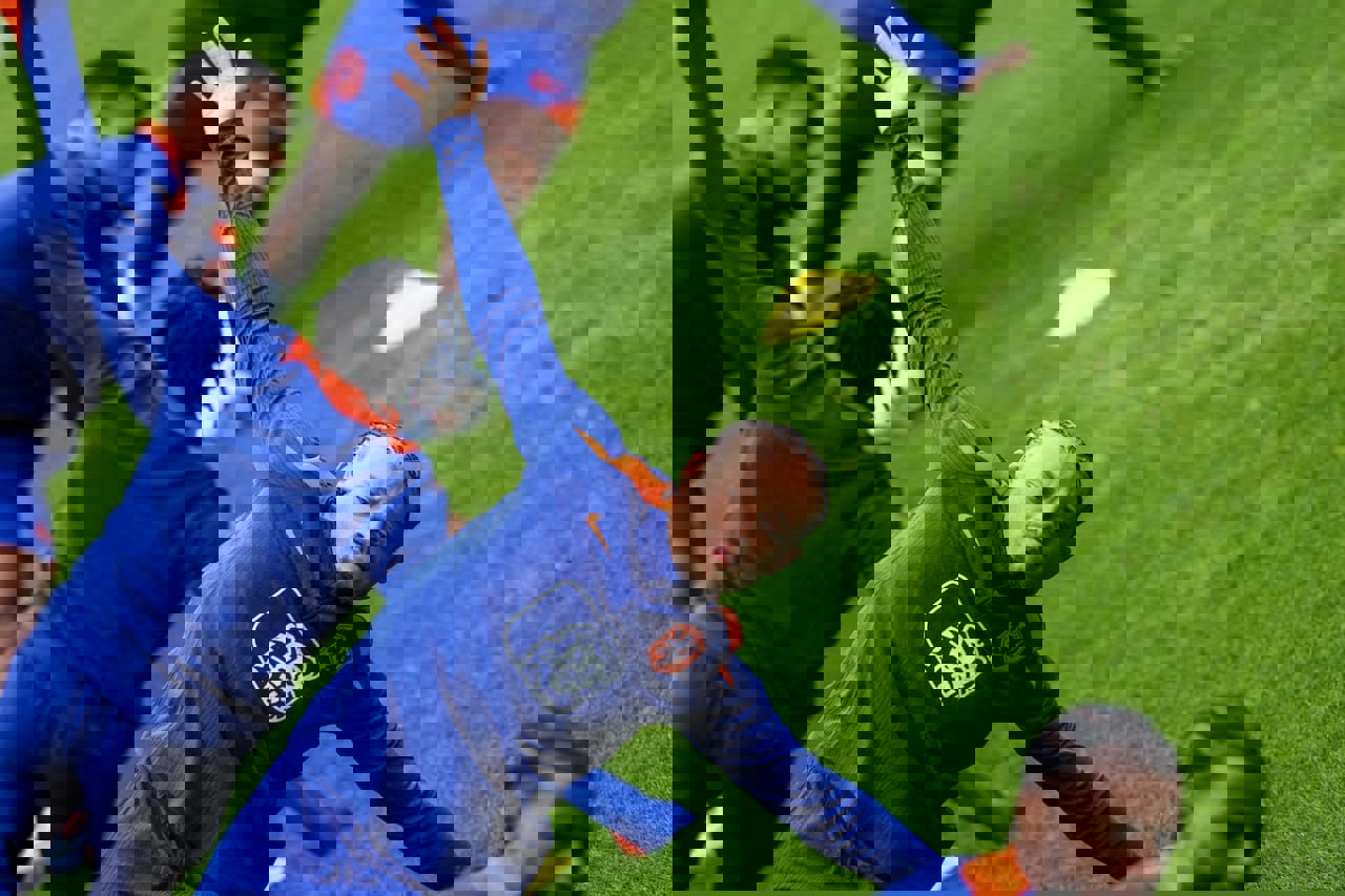 2031193