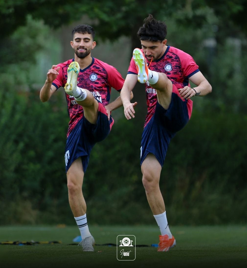 بازیکنان گلگهر آماده پایان خوش فصل تلخ (عکس) 2