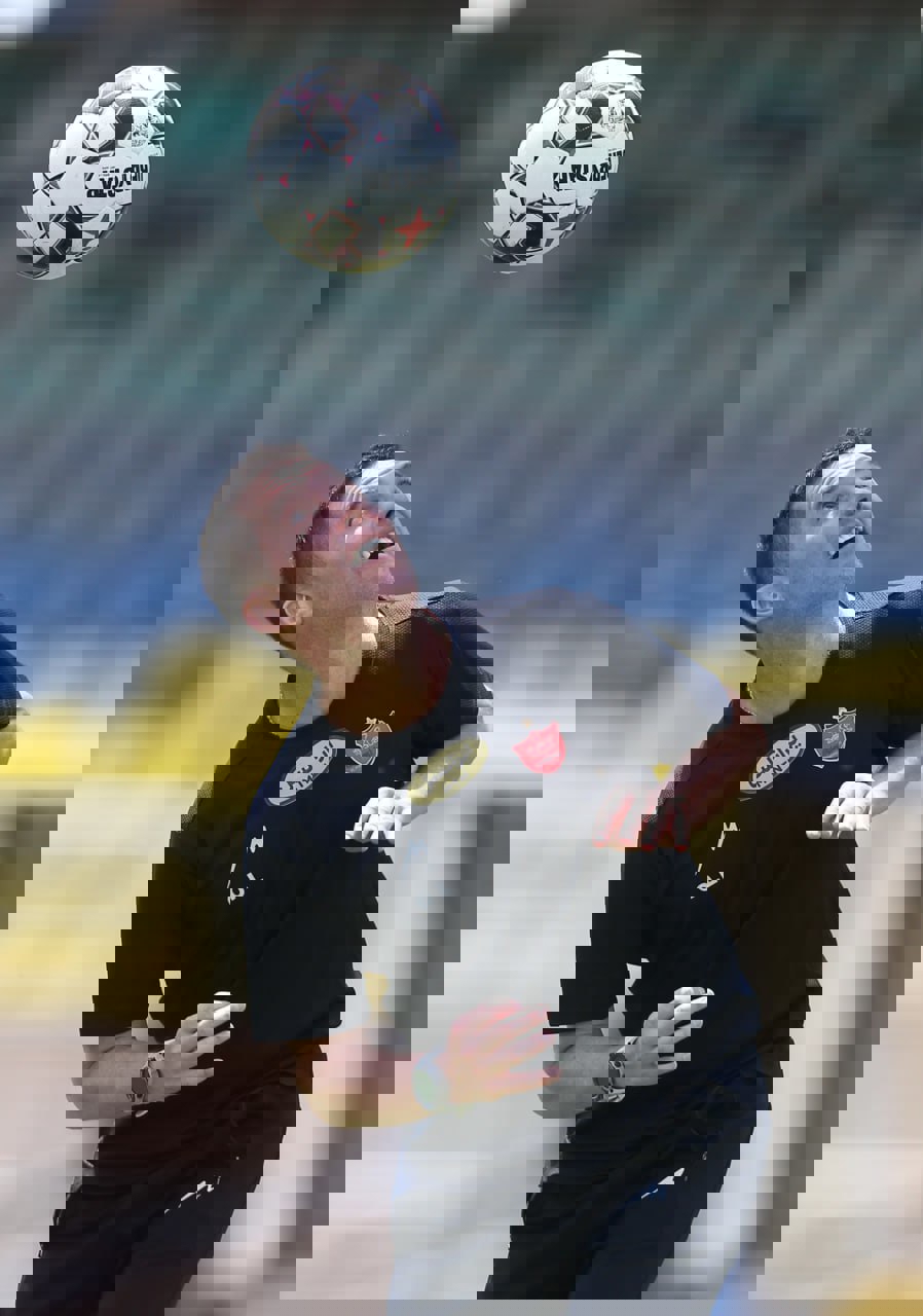 2031885