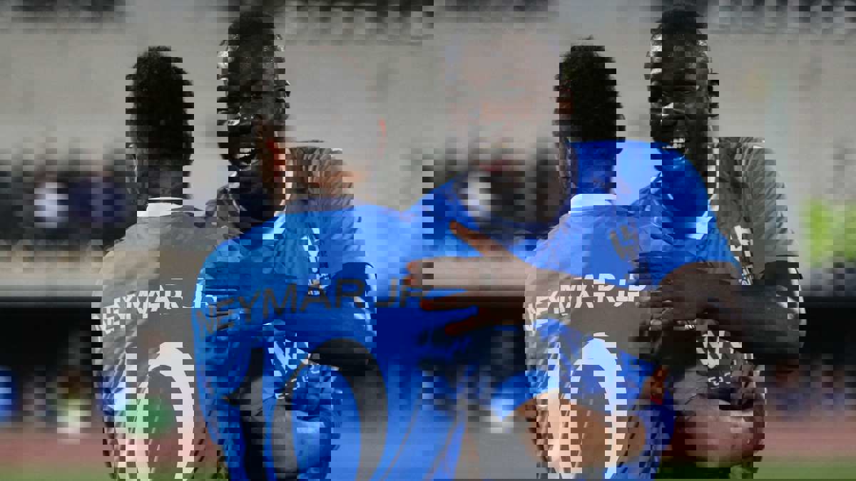 2031813