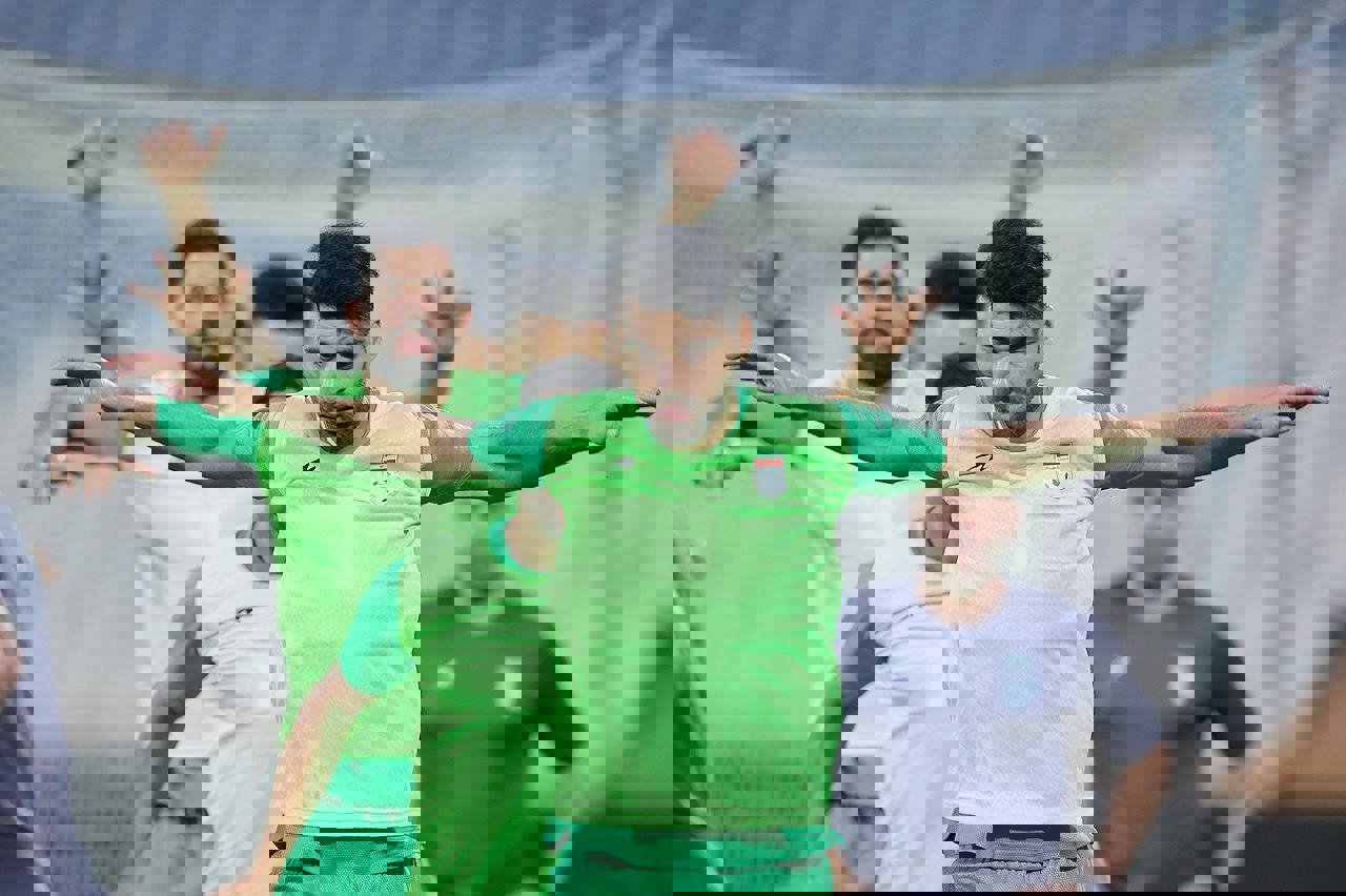 2031863