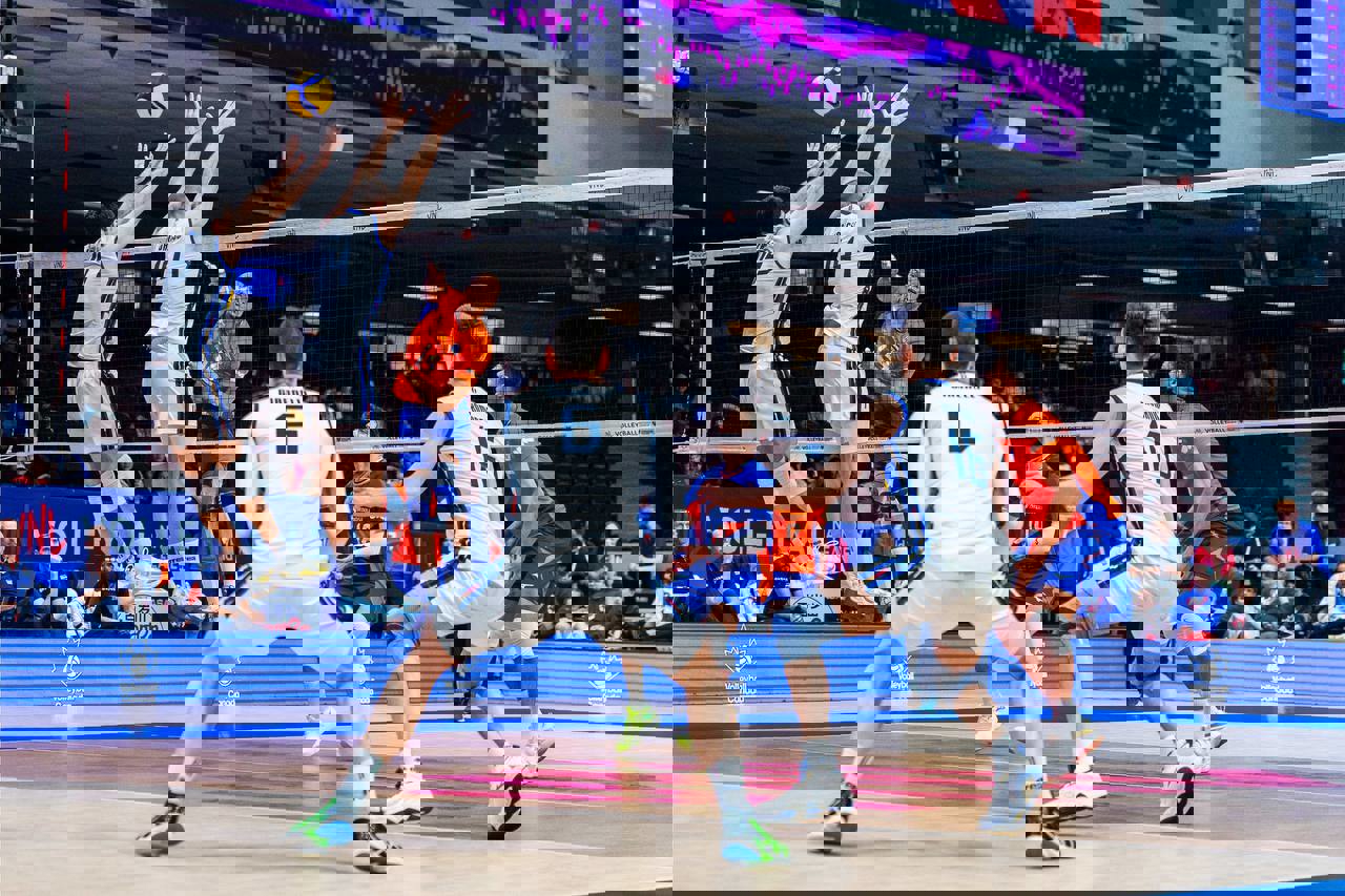 2031826