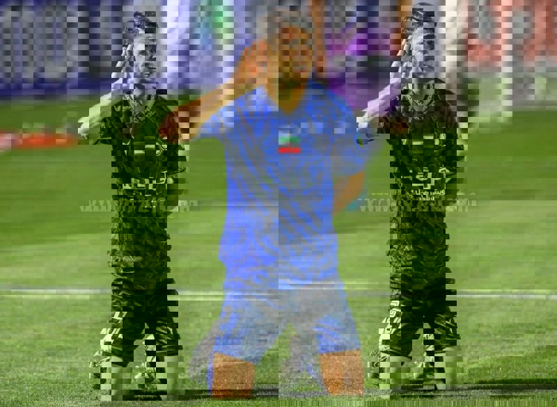 ملی‌پوش ایرانی در ترکیه قرارداد بست(عکس)