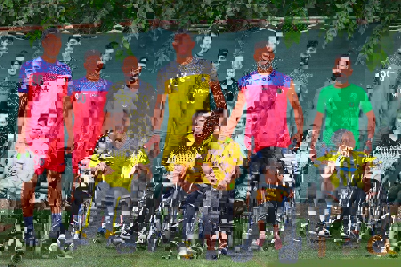 2042018