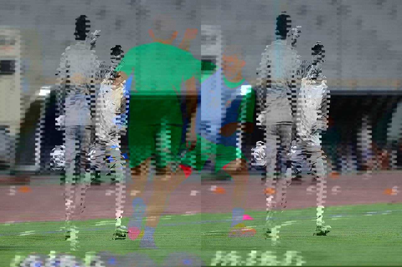 2041979