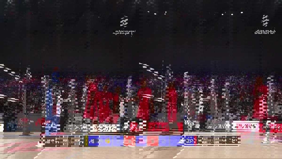 2041998