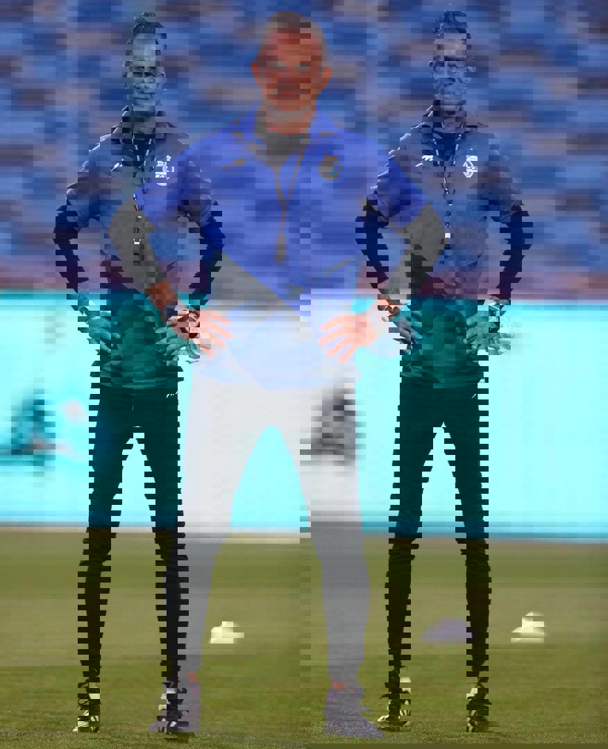2042082