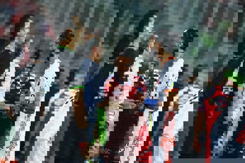 2042104