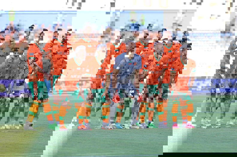 2042100
