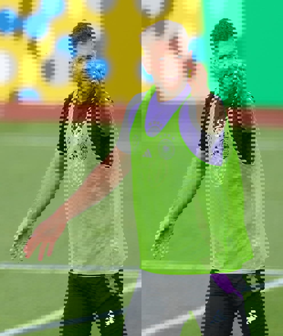 2042179