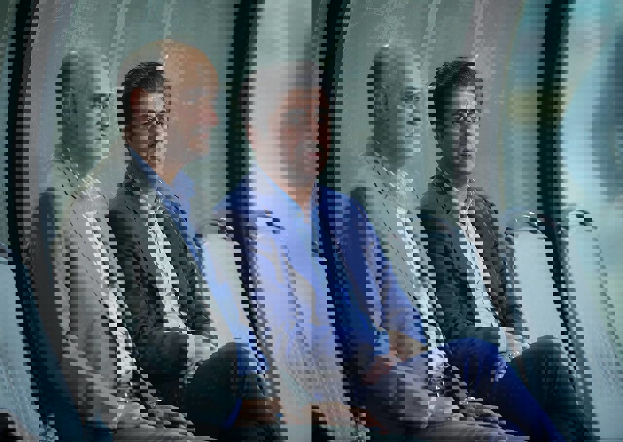2042197