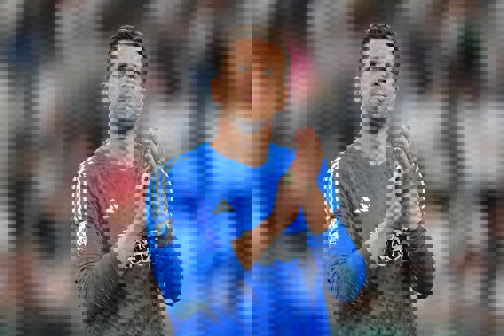 2042332