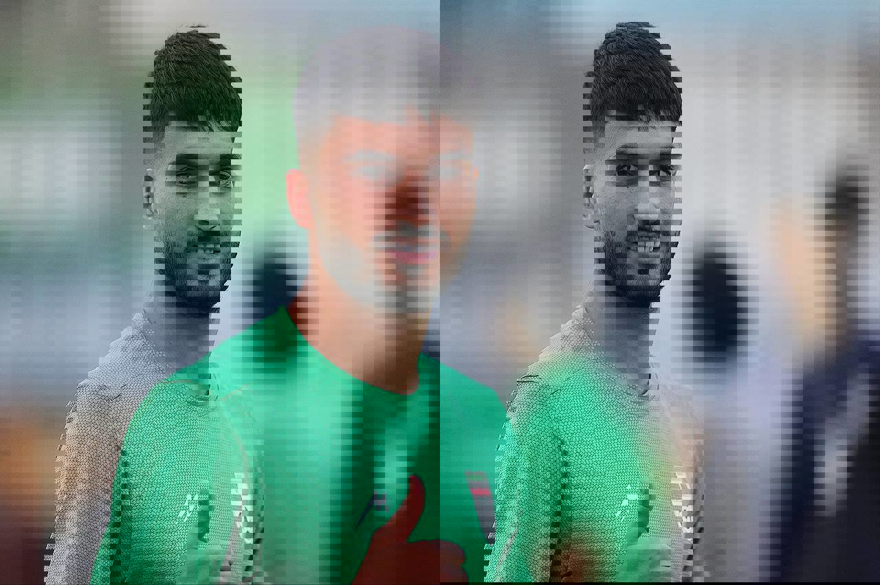2042374