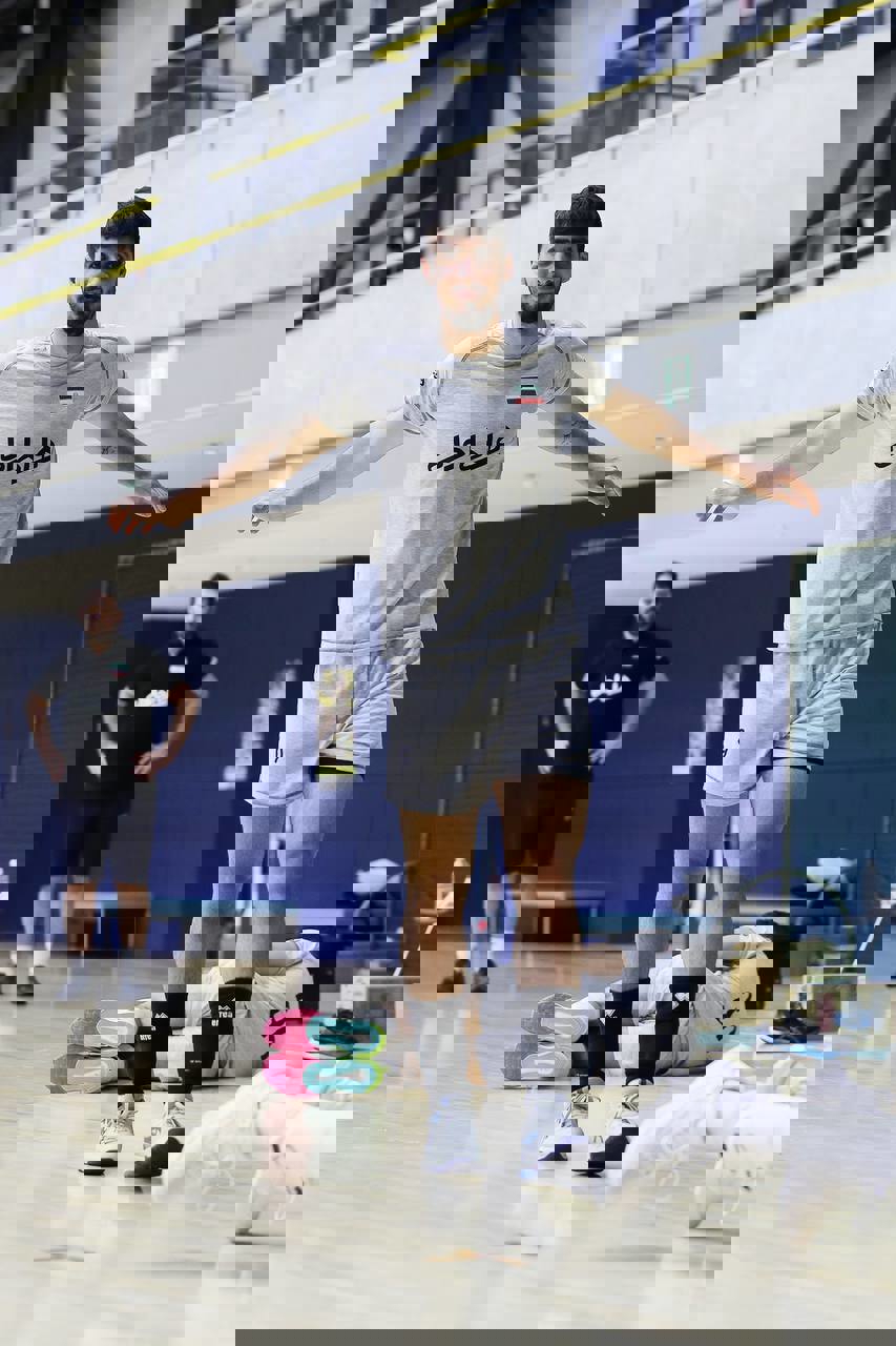 2042371