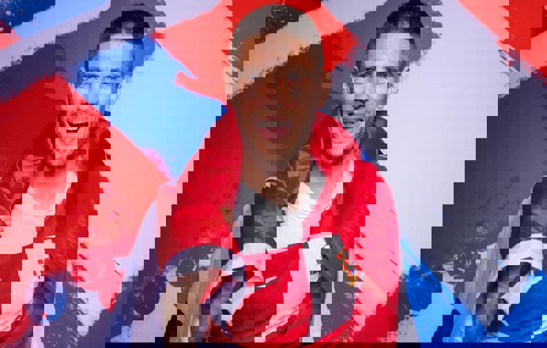 2042585