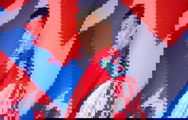2042581