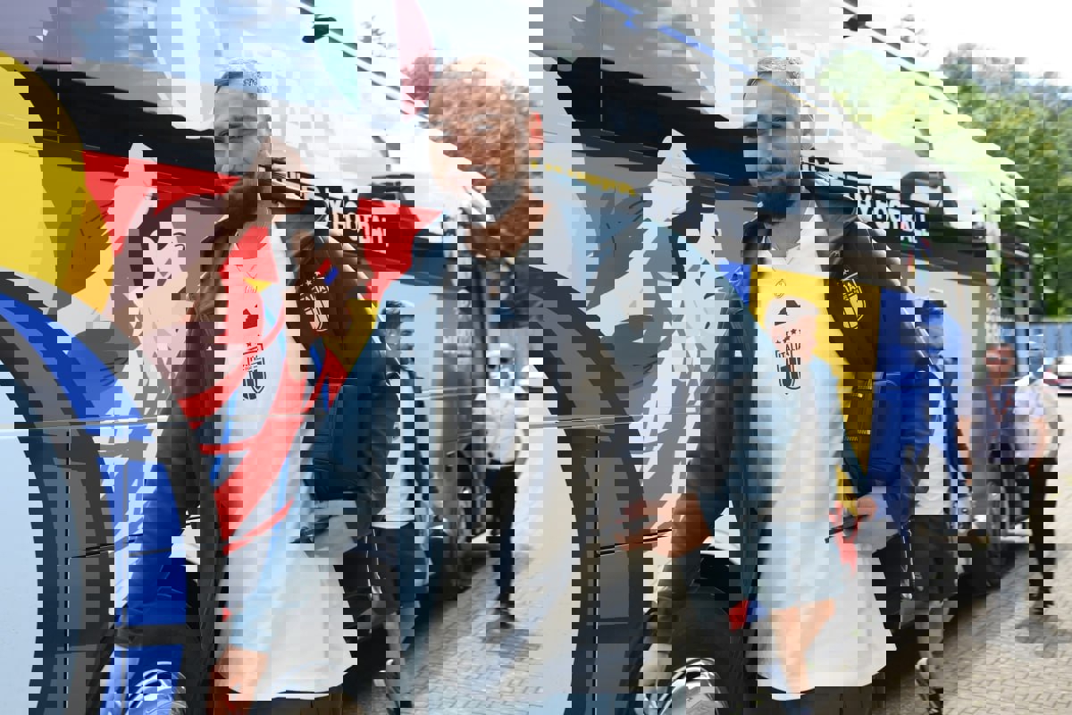 2042595