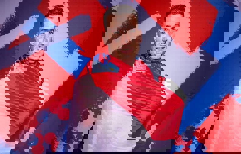 2042579