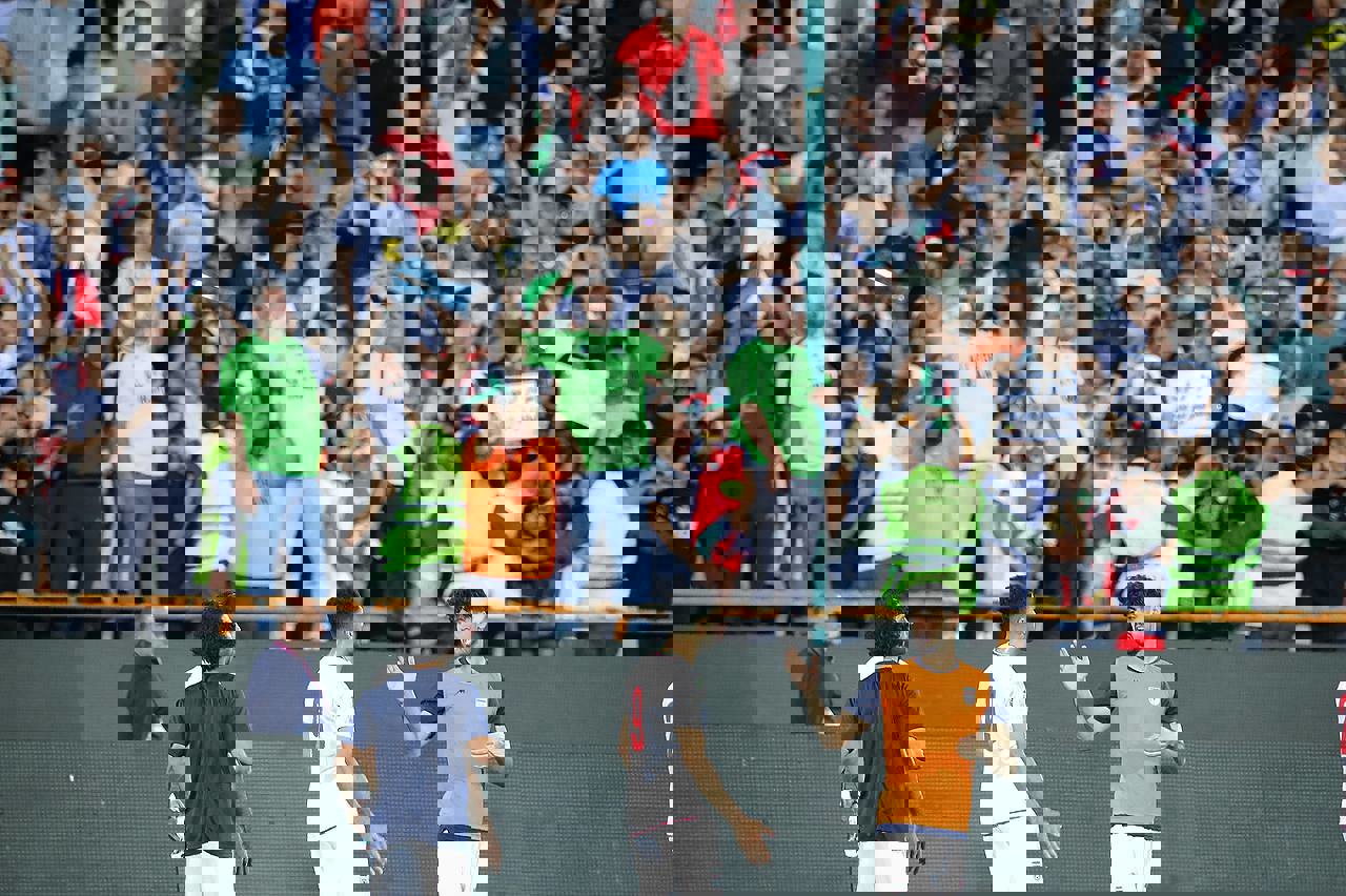 2042661
