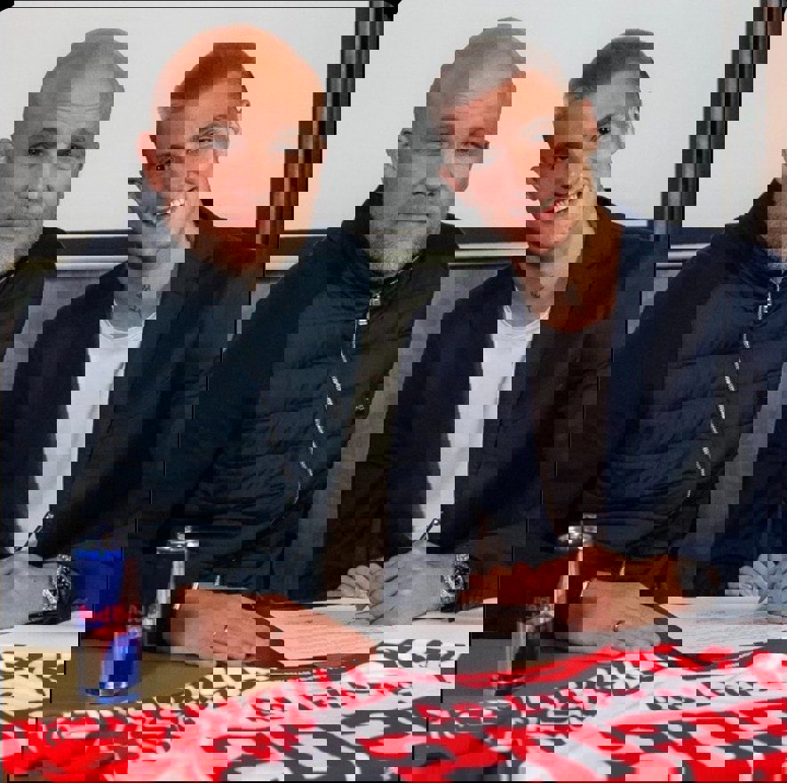 2042820