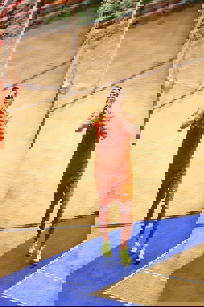 2042837