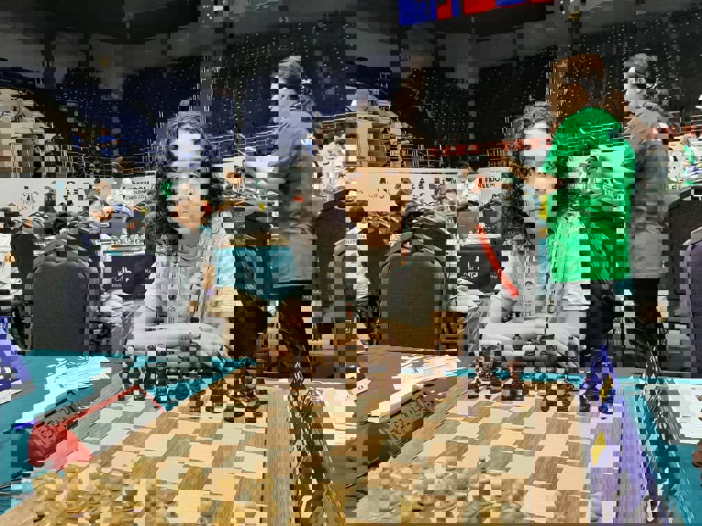 2042870