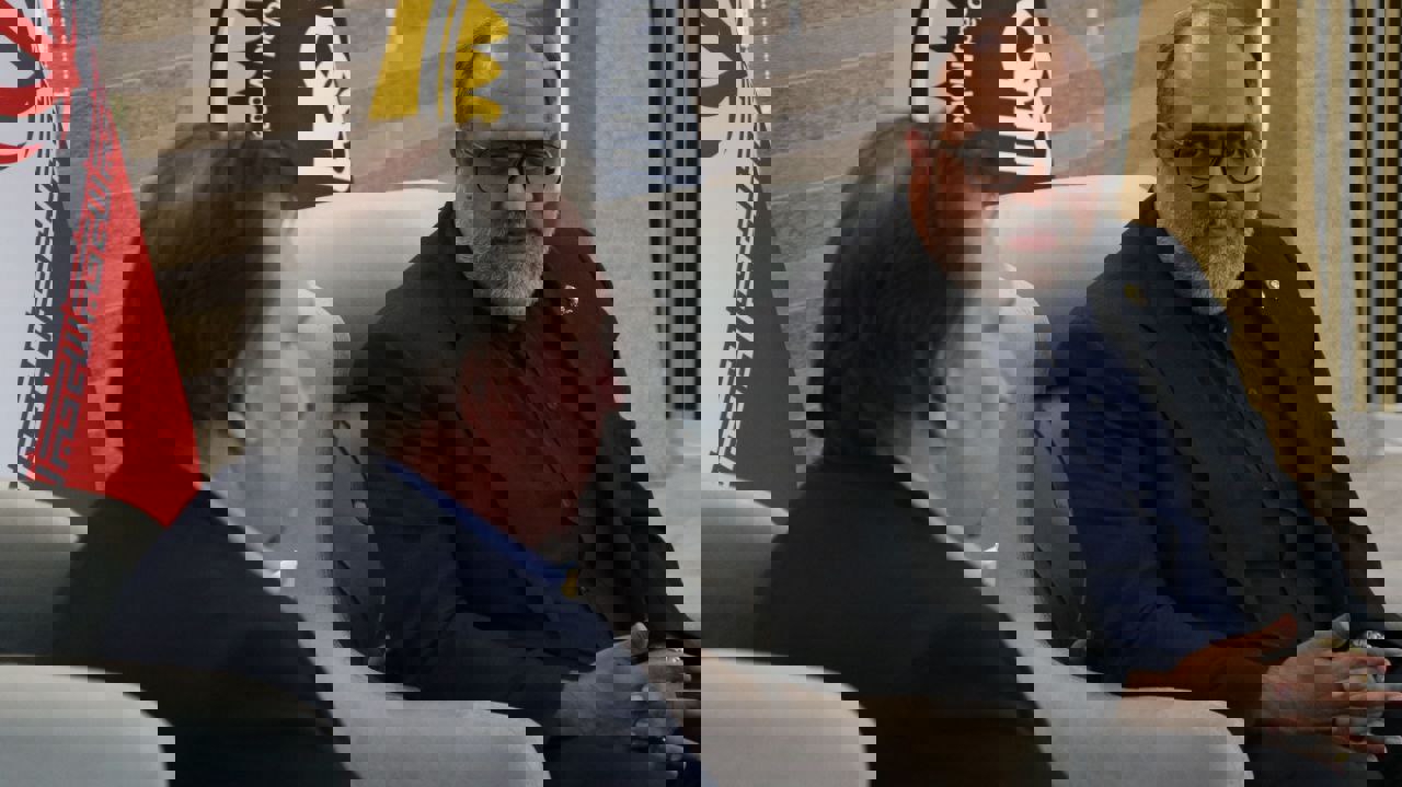 2042855