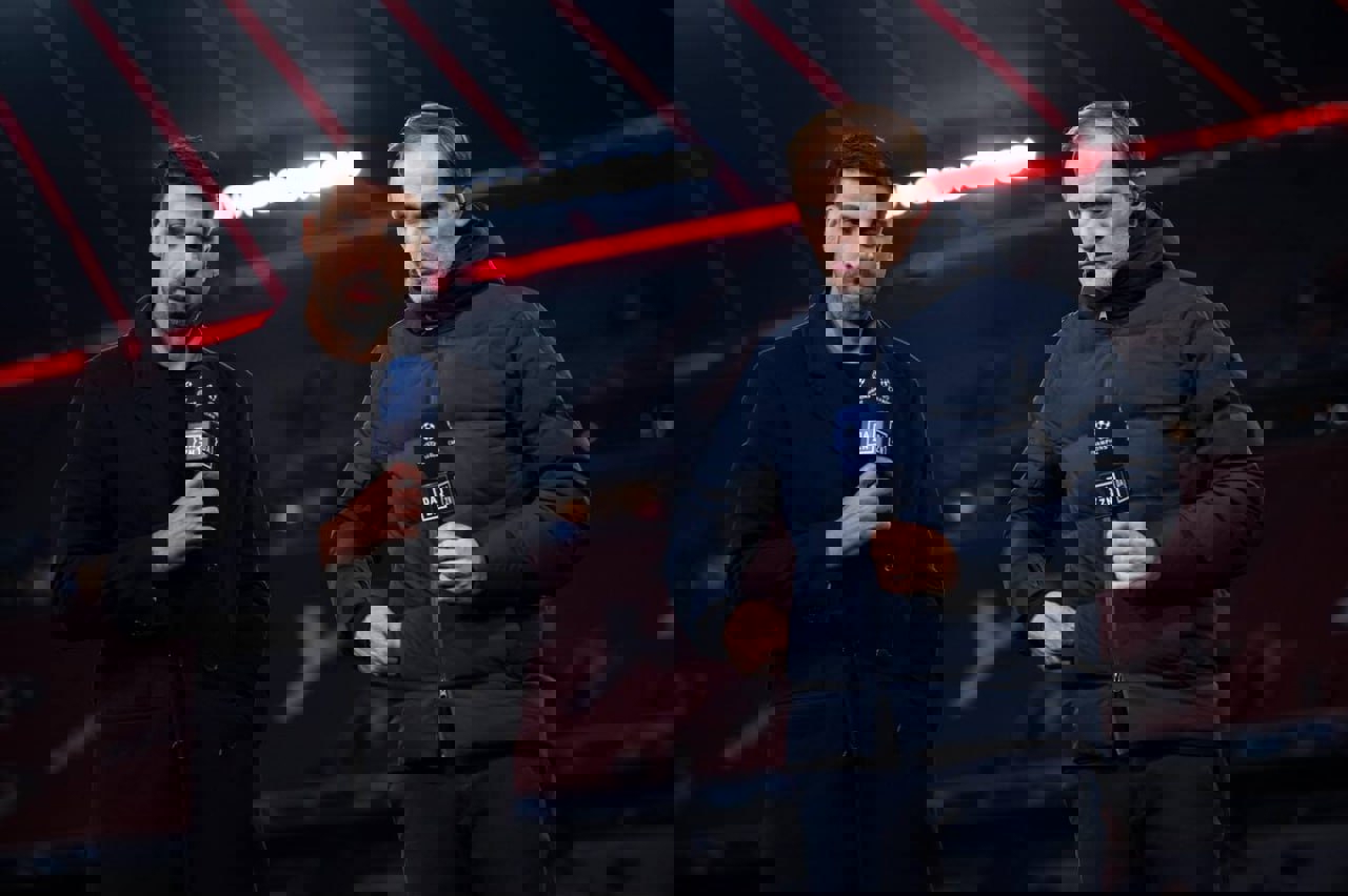 2042962