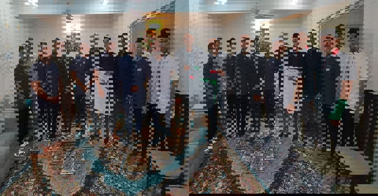 2042947