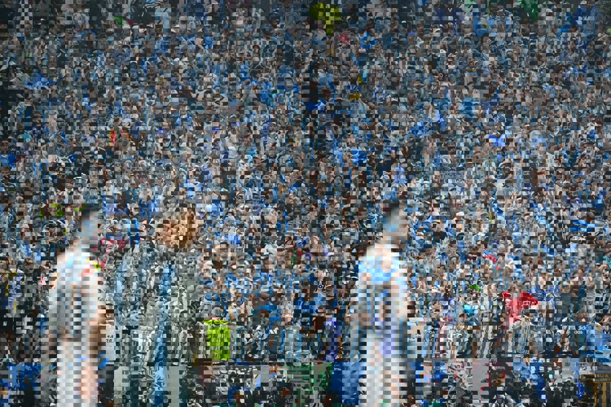 2043046