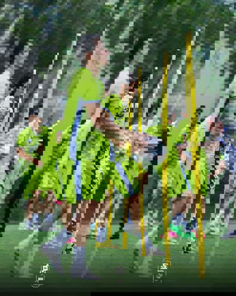 2043026
