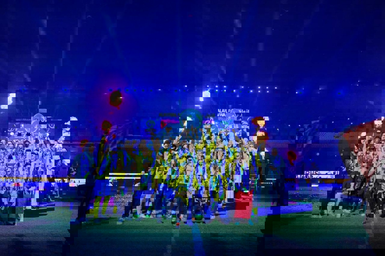 2043033