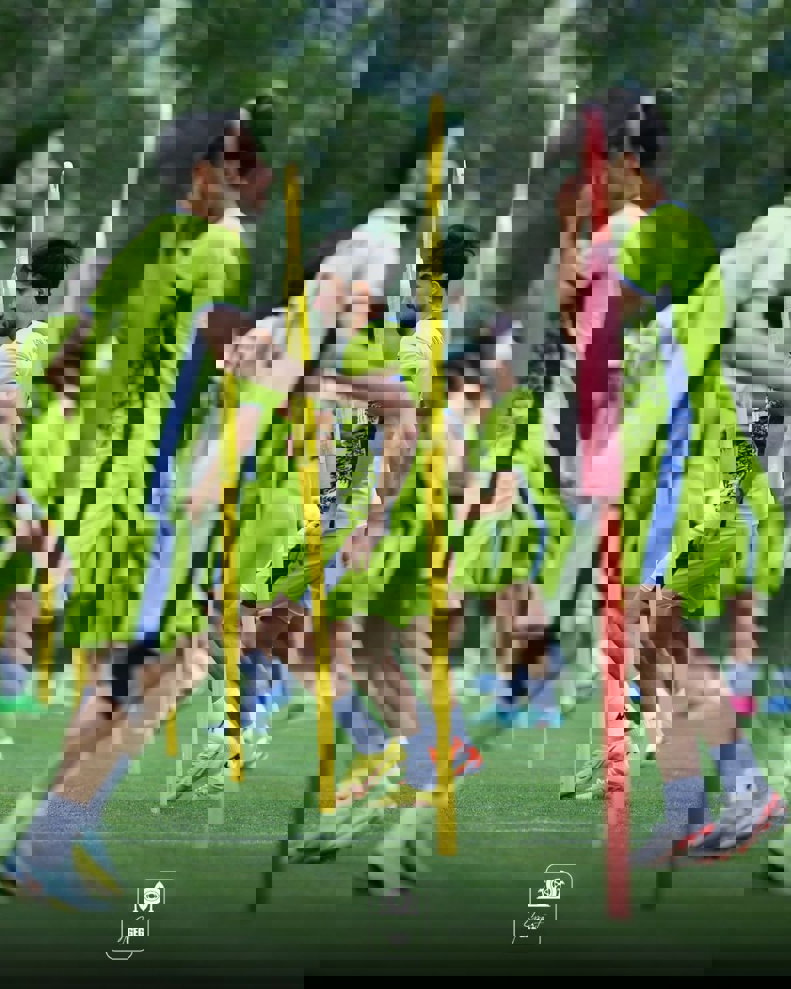 2043025