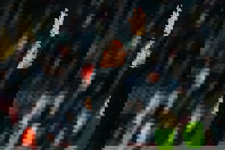 2043120