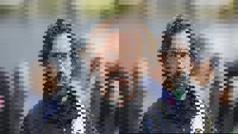 2043221