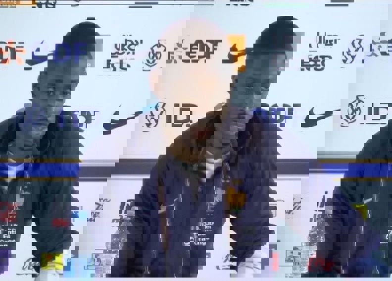 2043253