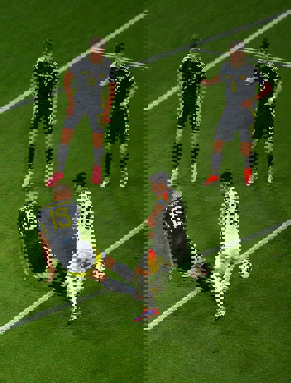 2043620