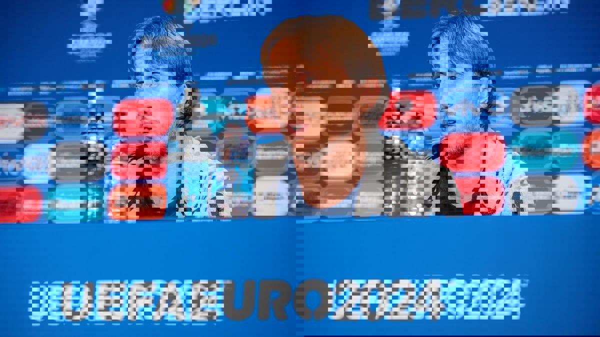 2043552