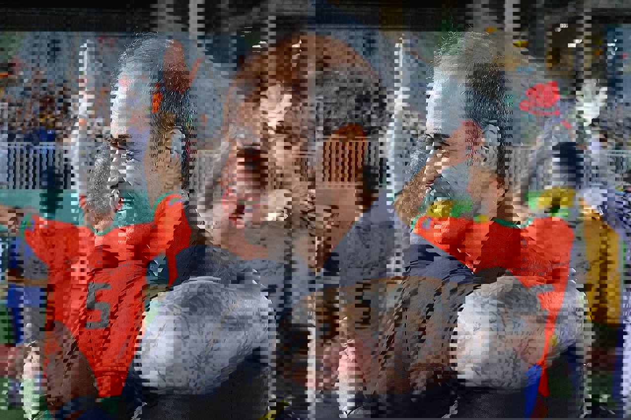 2044068