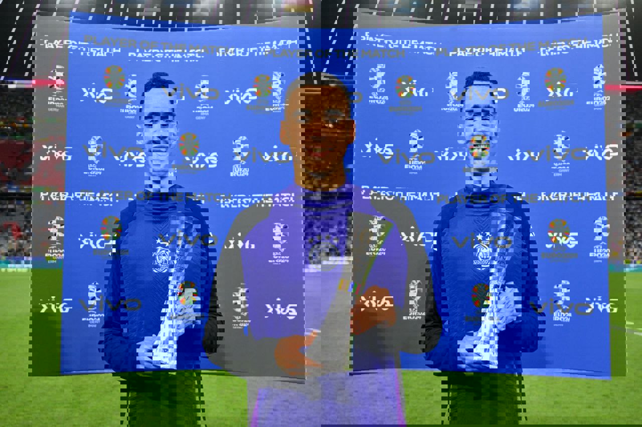 2043661
