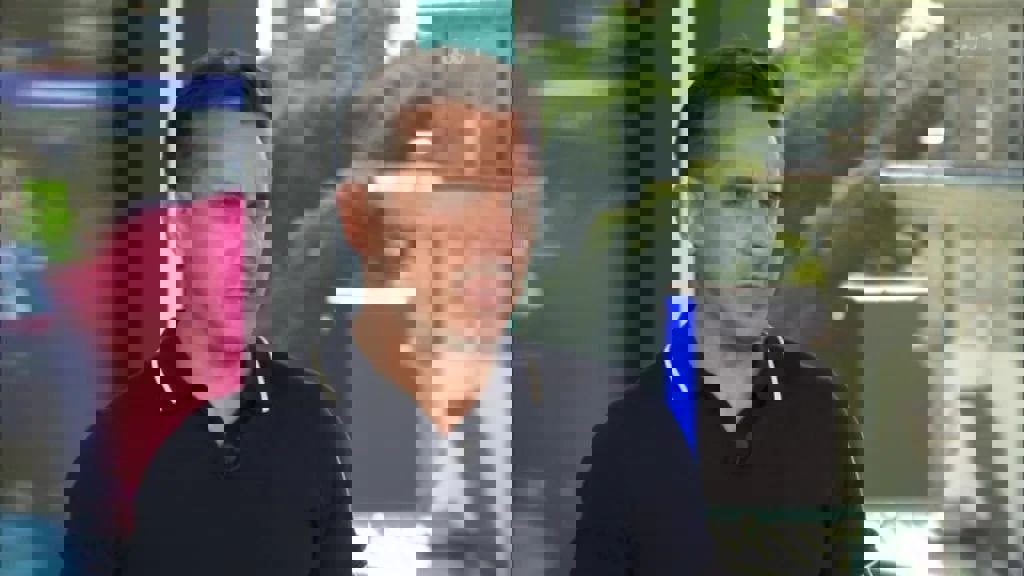 2044038