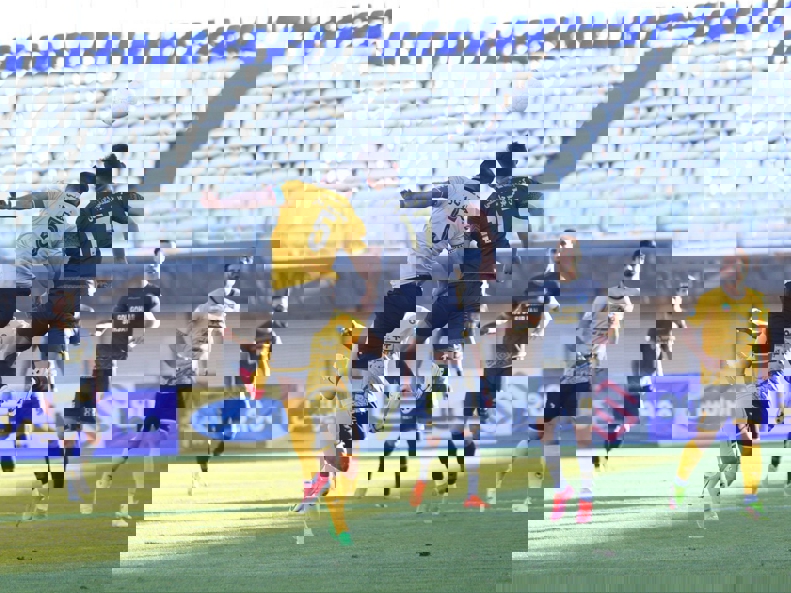 2043746