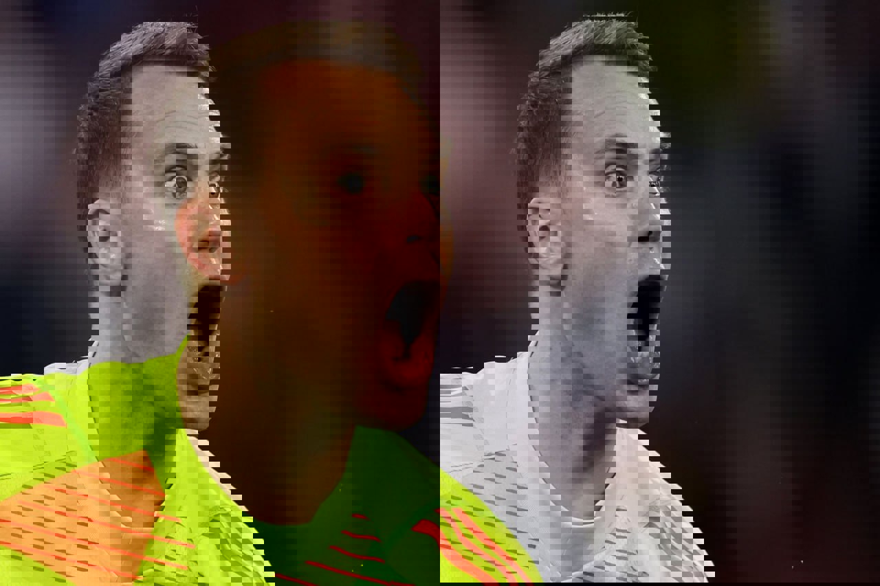 2043719