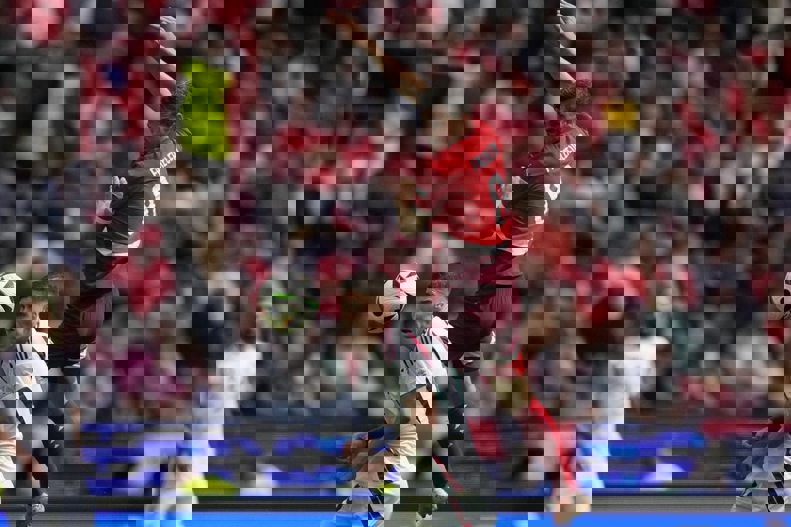 2043914
