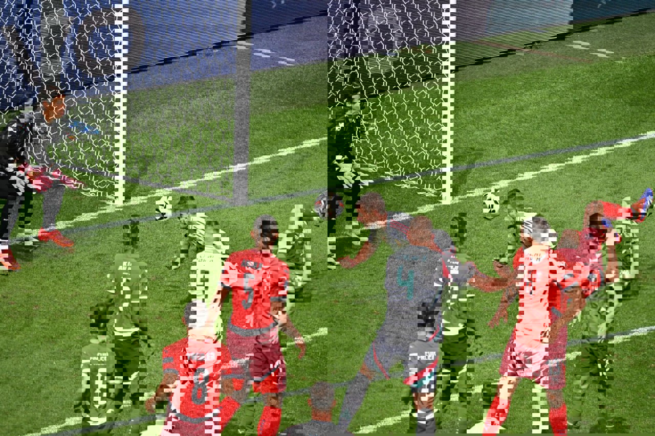 2043875